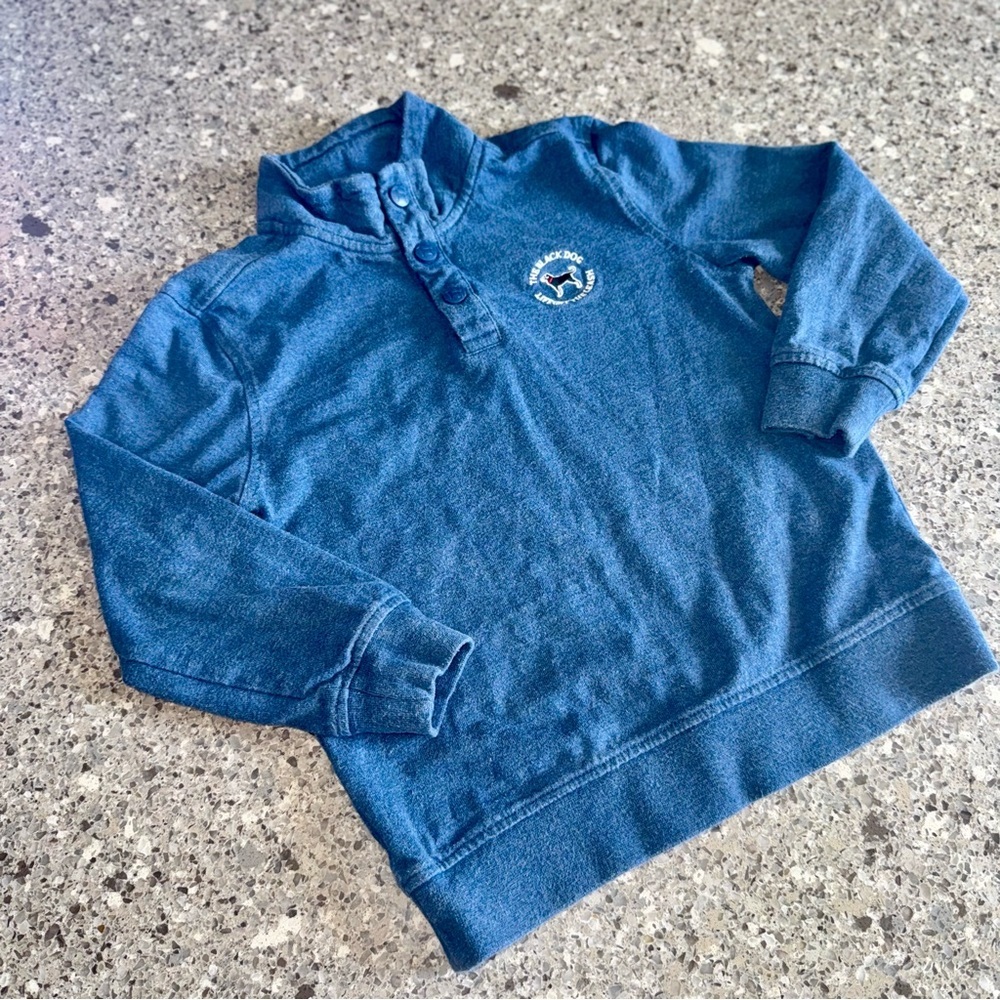 The Black Dog l Blue Boyโs Sweatshirt l Size: Small